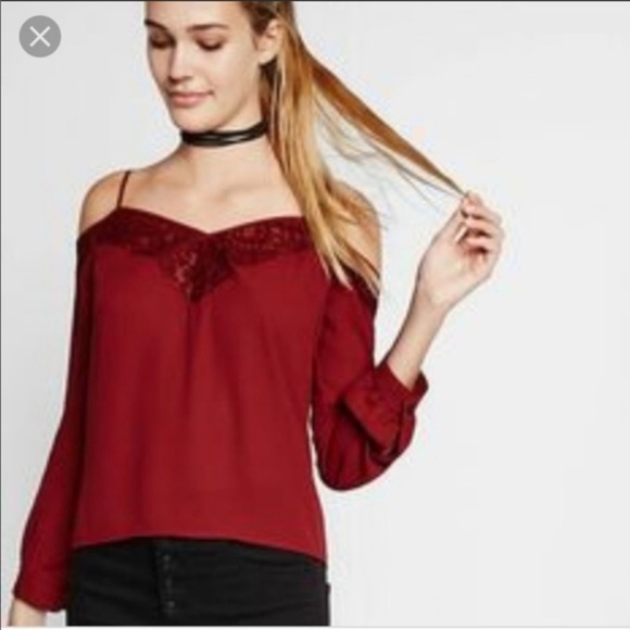 Express cold shoulder blouse - Picture 5 of 5